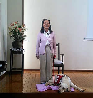 ���b���������鐴������A�t�H���N�N�͑����Ń_�E�����đҋ@�B