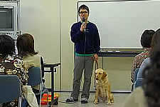 �f���������ɍ��点�Đ�����