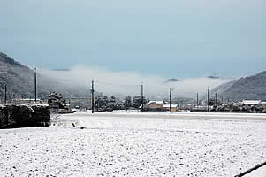 雪景色 もやの架かった風景